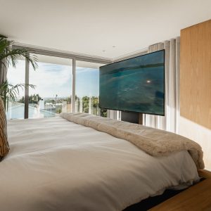 HIGH END SEASIDE VILLA (8)